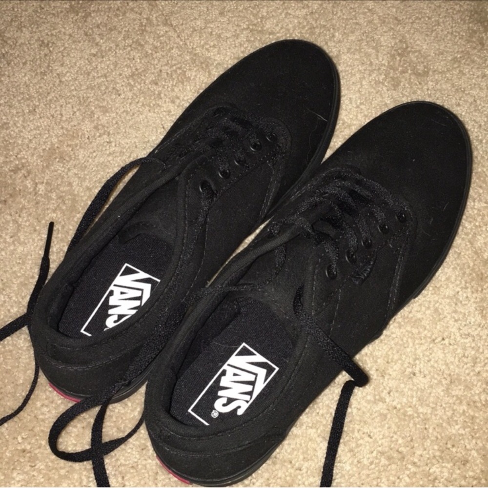Black Vans size 8